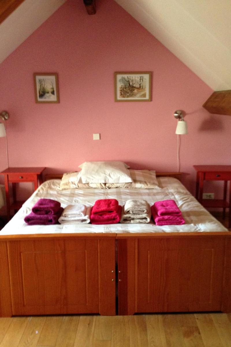 Les Pins - Maison Avec Parking Ferme Et Jardin Commun Au Calme Saint-Prix  외부 사진